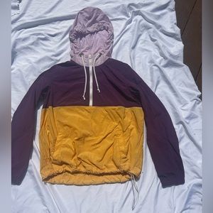 Lightweight Windbreaker Women’s